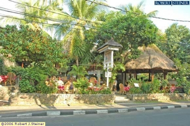 Kopi Pot @ Jalan Raya Legian